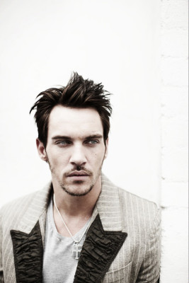 Jonathan Rhys-Meyers pic #332824