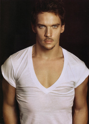 Jonathan Rhys-Meyers pic #106693
