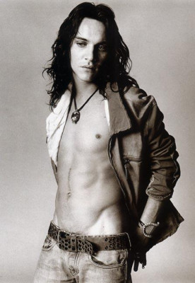 Jonathan Rhys-Meyers pic #43369