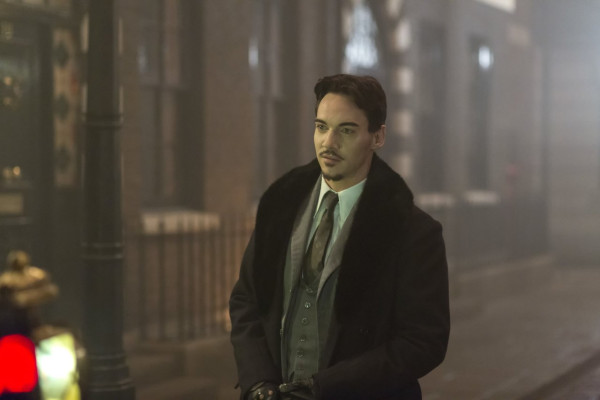 Jonathan Rhys-Meyers pic #640137