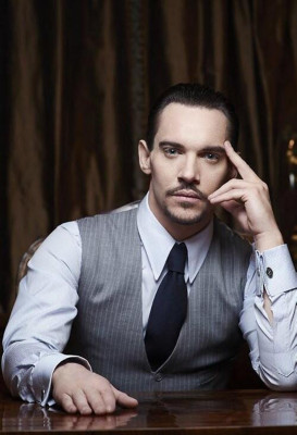 Jonathan Rhys-Meyers pic #642341