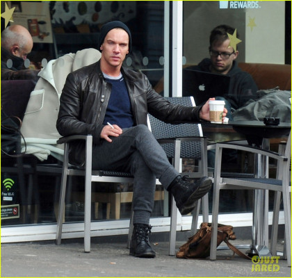 Jonathan Rhys-Meyers pic #699083