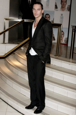 photo 23 in Jonathan Rhys-Meyers gallery [id623816] 2013-08-06 00:00:00