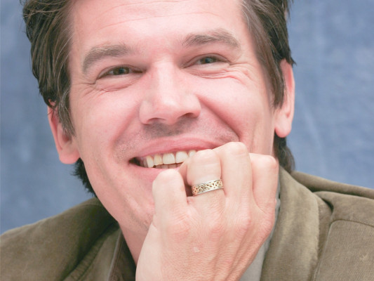 photo 27 in Josh Brolin gallery [id236236] 2010-02-15 00:00:00