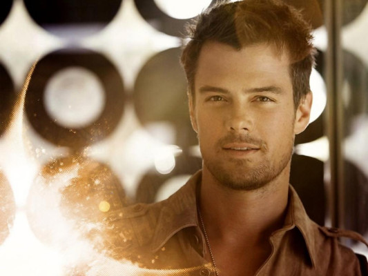 Josh Duhamel pic #200232