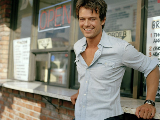Josh Duhamel pic #293928
