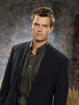 photo 11 in Josh Duhamel gallery [id200226] 2009-11-16 00:00:00