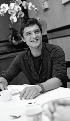 Josh Hutcherson pic #641478