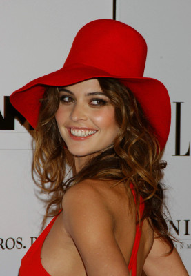 Josie Maran pic #24017