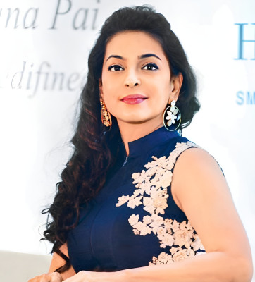 Juhi Chawla pic #1289476