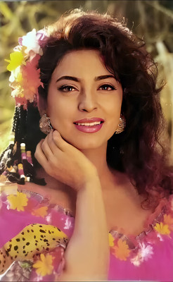 Juhi Chawla pic #1289503