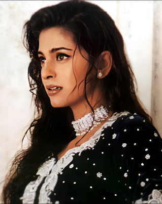 Juhi Chawla pic #1289488