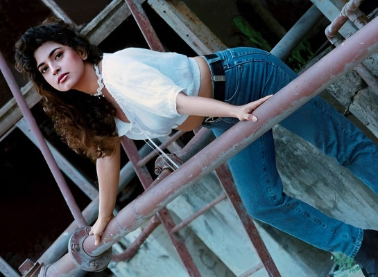 Juhi Chawla pic #1289535