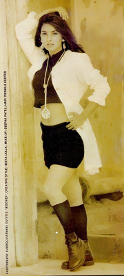 Juhi Chawla pic #1289538