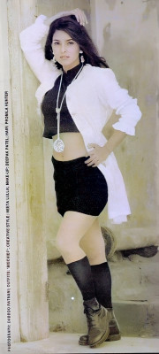 Juhi Chawla pic #1289540