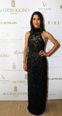 Julia Jones pic #939722