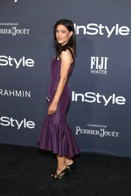 Julia Jones pic #973879
