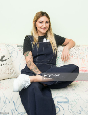 Julia Michaels pic #1153725