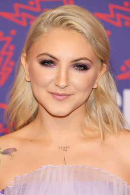Julia Michaels pic #1148092