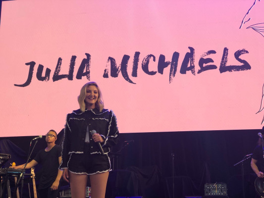 Julia Michaels pic #1062731