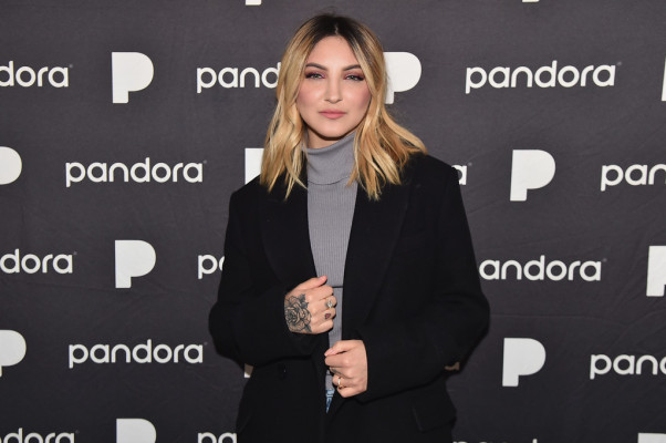 Julia Michaels pic #1090849