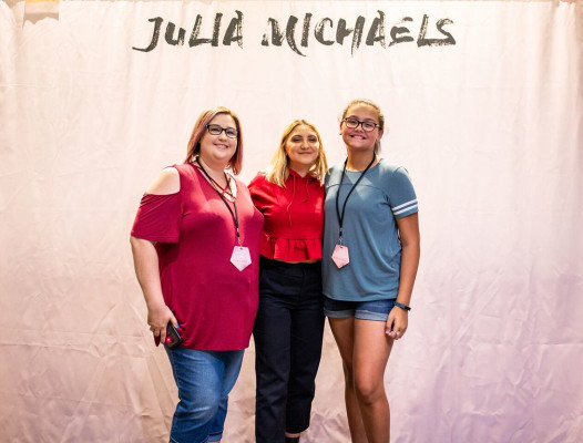 Julia Michaels pic #1145008