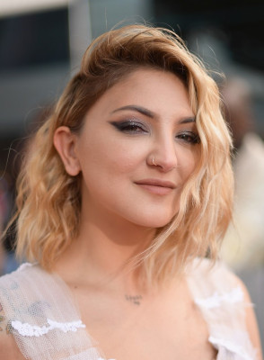 Julia Michaels pic #1039371