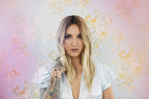 Julia Michaels pic #1011362