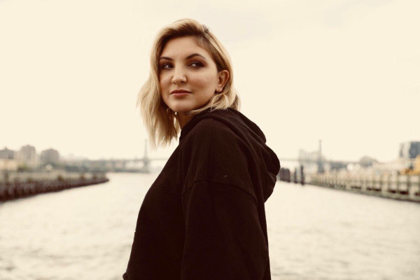 Julia Michaels pic #1169484