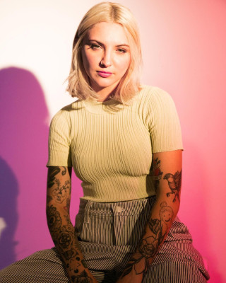 Julia Michaels pic #1117780