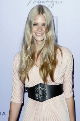 Julia Stegner pic #176700
