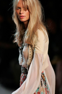 Julia Stegner pic #184267