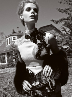 photo 11 in Julia Stegner gallery [id199271] 2009-11-12 00:00:00