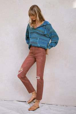 photo 3 in Julia Stegner gallery [id1350362] 2024-05-24 00:00:00