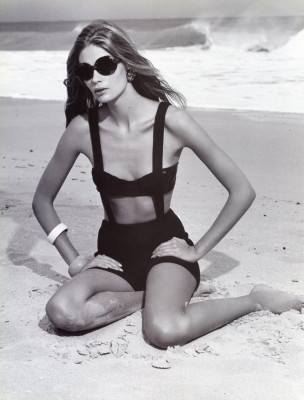 Julia Stegner pic #648619