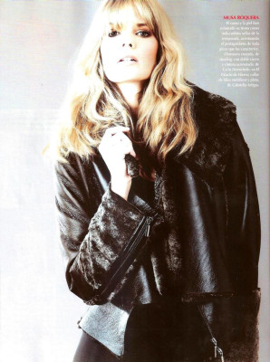Julia Stegner pic #289328