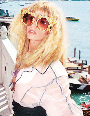 Julia Stegner pic #418706