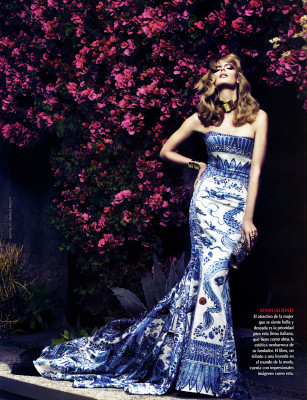Julia Stegner pic #295812