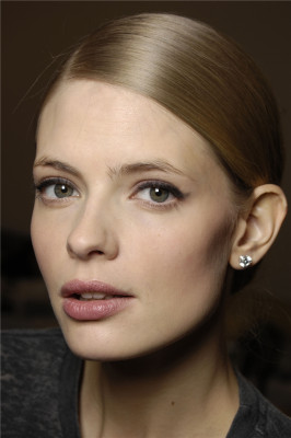 Julia Stegner pic #155103