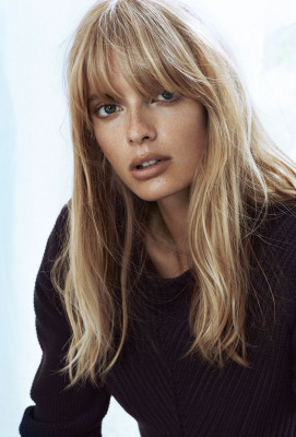 Julia Stegner pic #579144