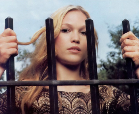 Julia Stiles pic #223112