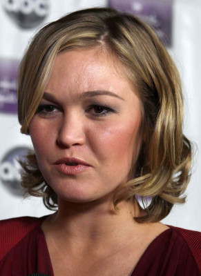 Julia Stiles pic #571449