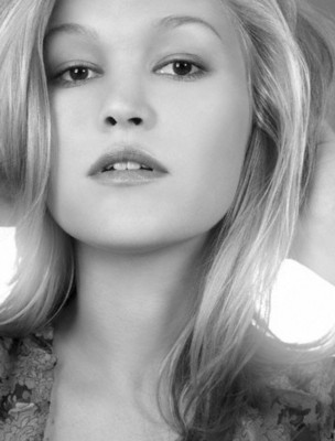 Julia Stiles pic #226276