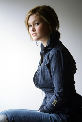 Julia Stiles pic #449242