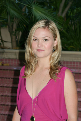 Julia Stiles pic #449237