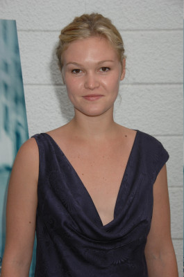Julia Stiles pic #449239