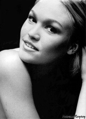 Julia Stiles pic #26202