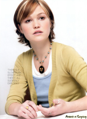 Julia Stiles pic #20893