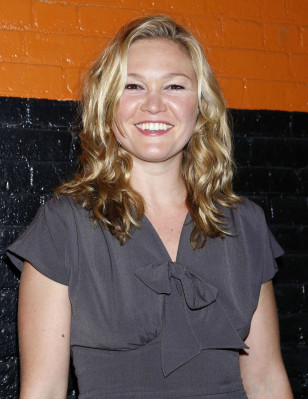 Julia Stiles pic #722733