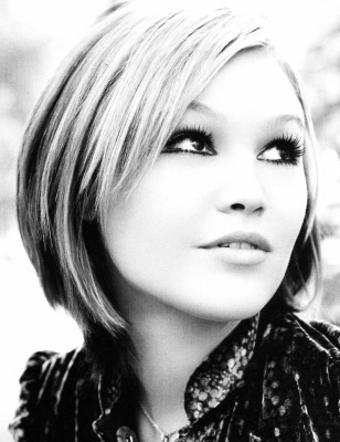 Julia Stiles pic #24528